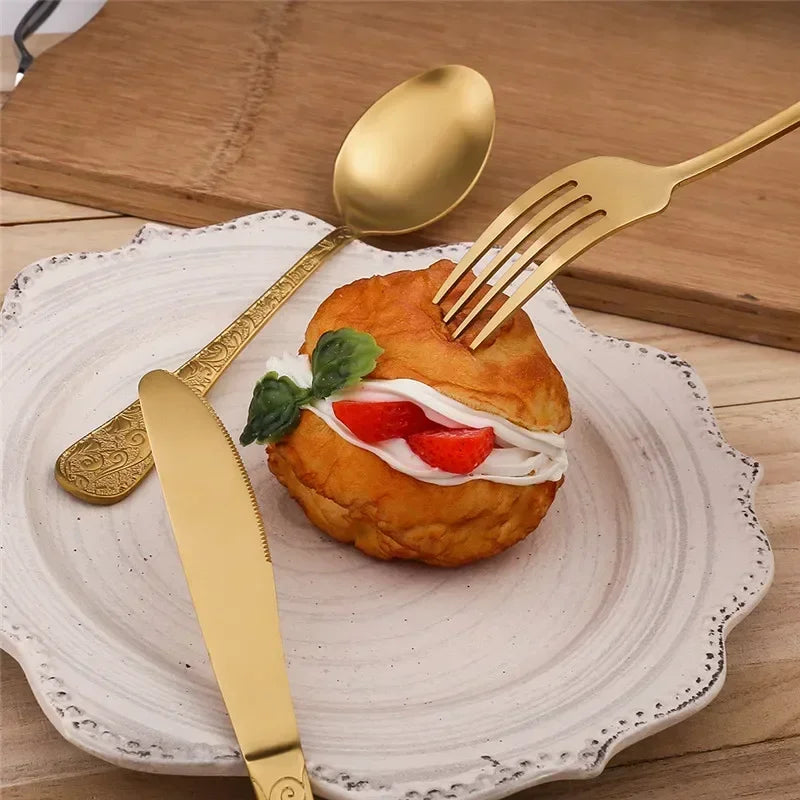 24-Piece Stainless Steel Cutlery Set