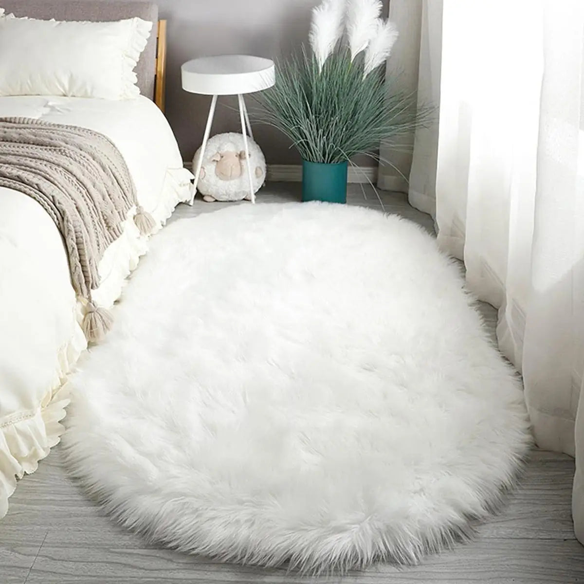 Oval High-Pile Rug – Soft, Non-Slip & Washable