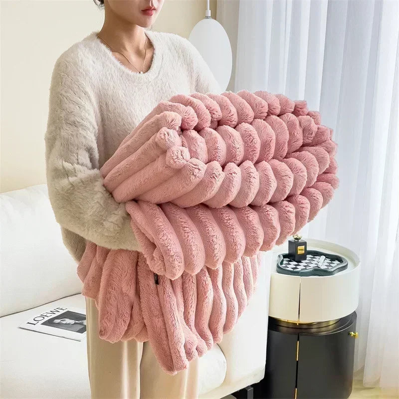 Soft Faux Rabbit Fur Throw Blanket – Warm & Fluffy