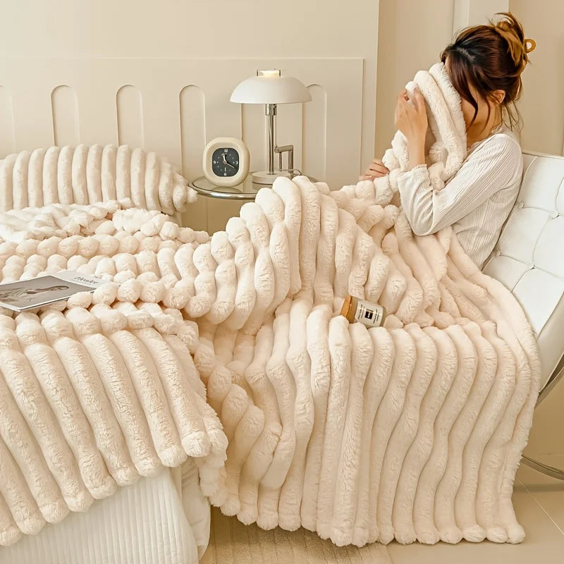 Soft Faux Rabbit Fur Throw Blanket – Warm & Fluffy