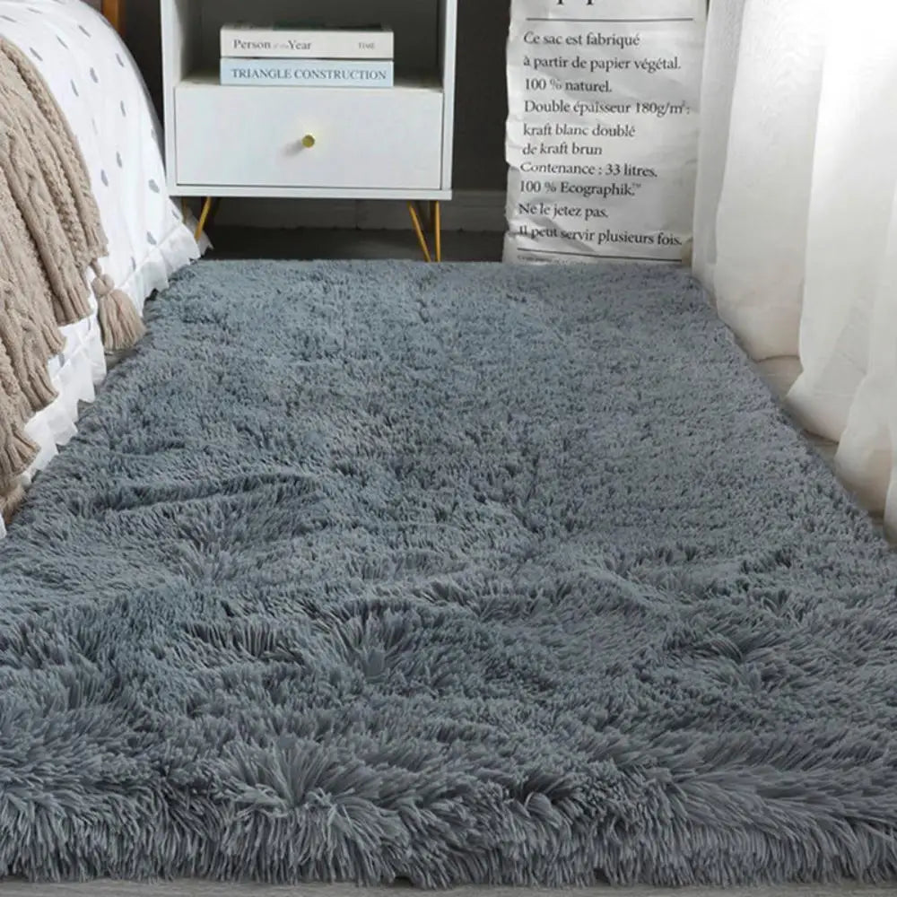 Solid Silk & Wool Rug – Warm, Non-Slip & Timeless