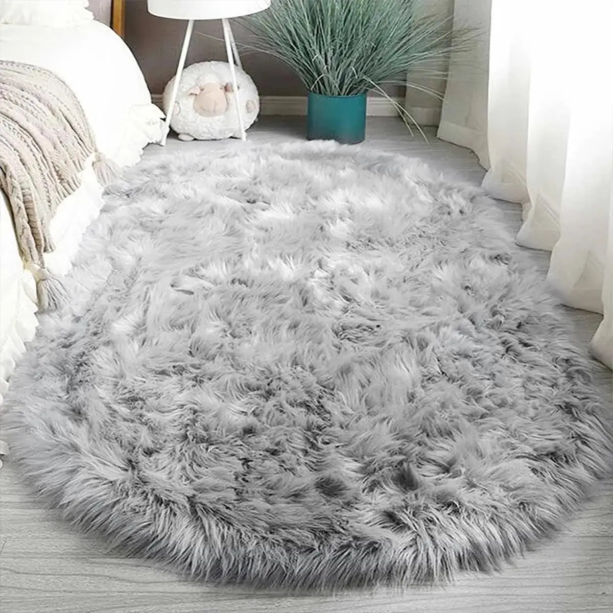 Oval High-Pile Rug – Soft, Non-Slip & Washable