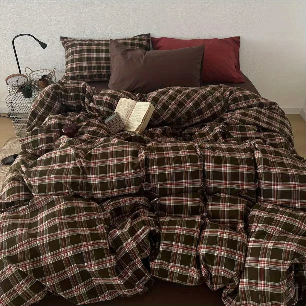 Black & Brown Bedding Set – Duvet Cover, Sheet & Pillowcases